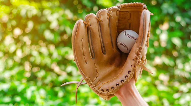 Best Baseball Gloves for Big Hands