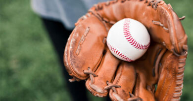 Best Baseball Gloves For Youth