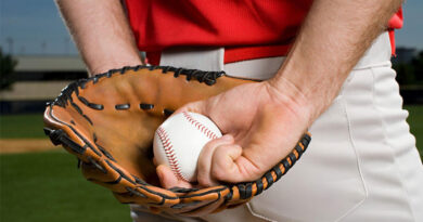 Best Pitcher’s Gloves