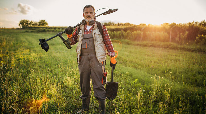 Best Shovels For Metal Detecting